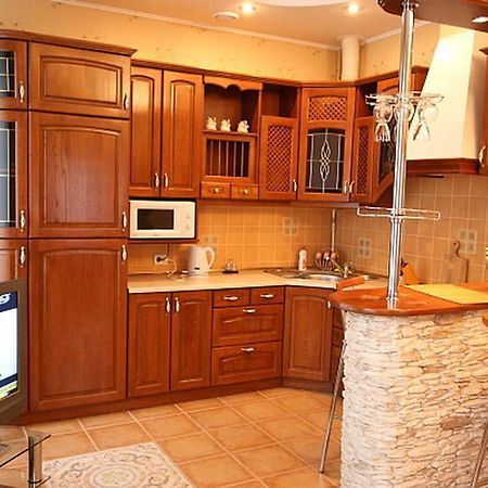 Park Apartment ลวีฟ ภายนอก รูปภาพ