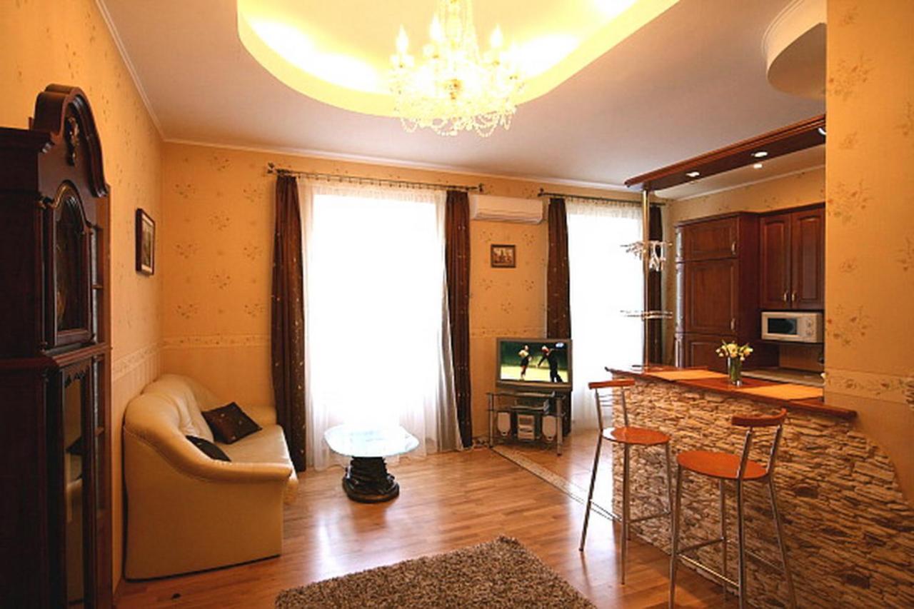 Park Apartment ลวีฟ ภายนอก รูปภาพ